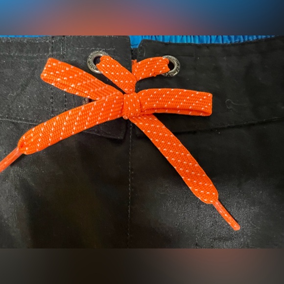 ZERO X POSUR BOYS ABOVE THE KNEE STRIPPED SHORTS SWIMMING TRUNKS. 
LARGE 14-16 - Picture 8 of 11